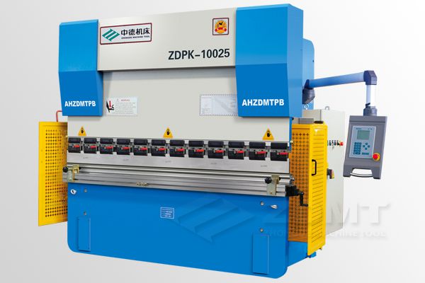 ZDPK-10025.jpg ZDPK-10025.jpg